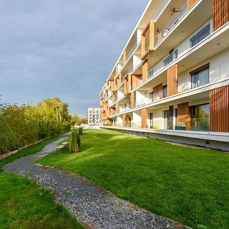Il Lago - Azur - Cozy Luxurious Smart Home By The Lake Voluntari Exteriör bild