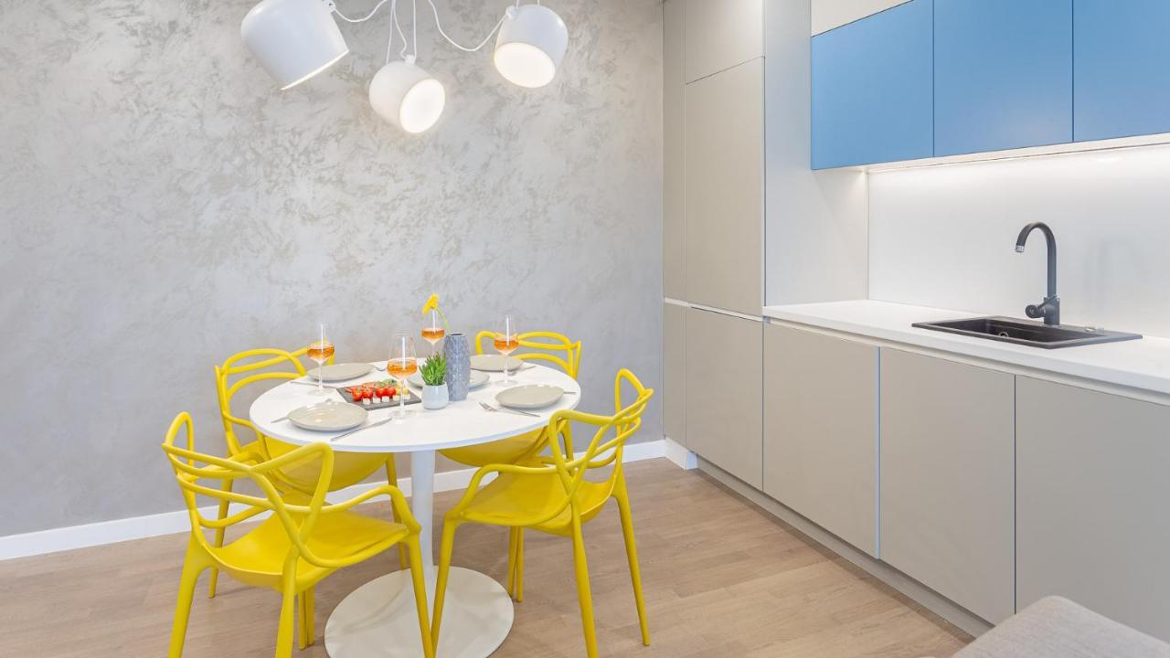 Il Lago - Azur - Cozy Luxurious Smart Home By The Lake Voluntari Exteriör bild