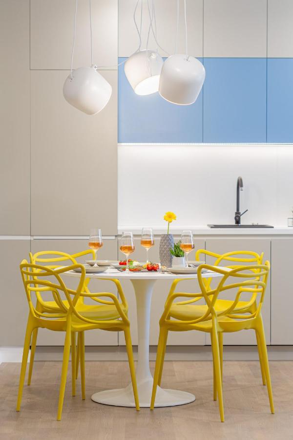 Il Lago - Azur - Cozy Luxurious Smart Home By The Lake Voluntari Exteriör bild