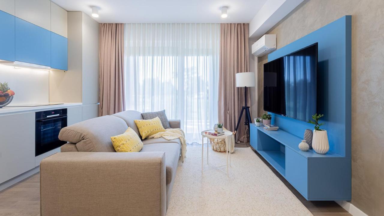 Il Lago - Azur - Cozy Luxurious Smart Home By The Lake Voluntari Exteriör bild