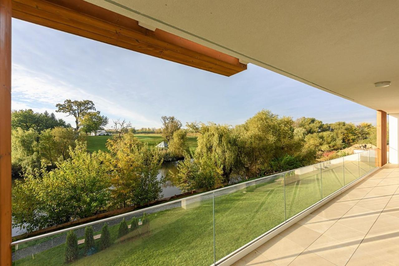 Il Lago - Azur - Cozy Luxurious Smart Home By The Lake Voluntari Exteriör bild